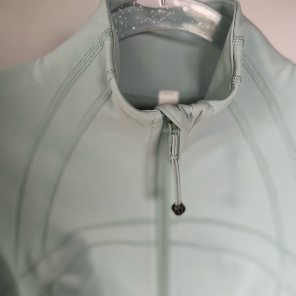 EUC Lululemon Define Jacket in Hazy Jade (size 10) - Picture 8 of 10